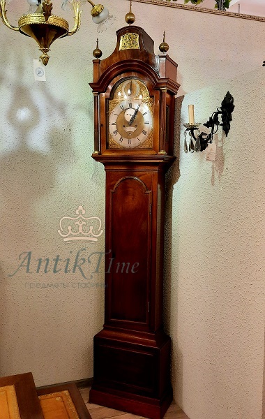 Антикварные часы John Taylor London