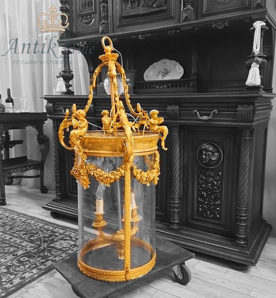  Позолоченных бронзовый фонарь  в стиле Людовика XVI.